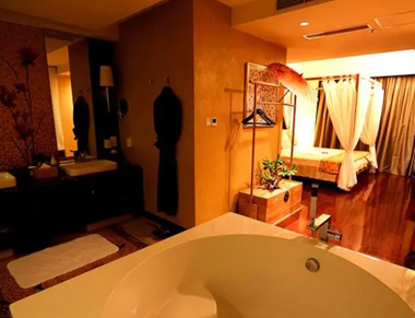 苏州吴中养生会所的黄昏恋：当爱情遇上八十岁